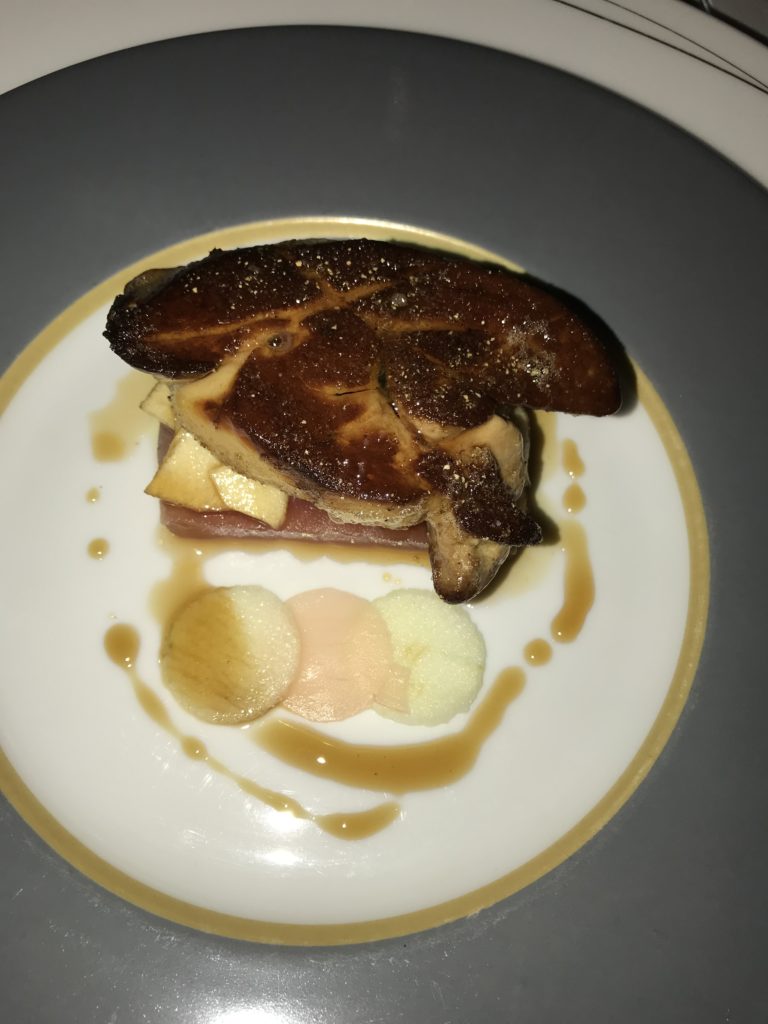 Apicius Foie gras poelé Thon Gingembre Pommes 
